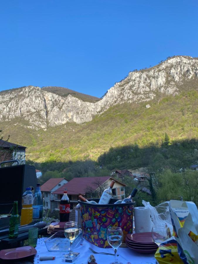 Hotel Gasthaus Vld Băile Herculane Exteriér fotografie
