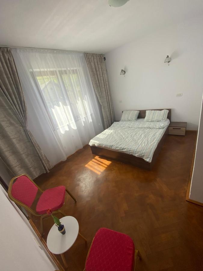 Hotel Gasthaus Vld Băile Herculane Exteriér fotografie